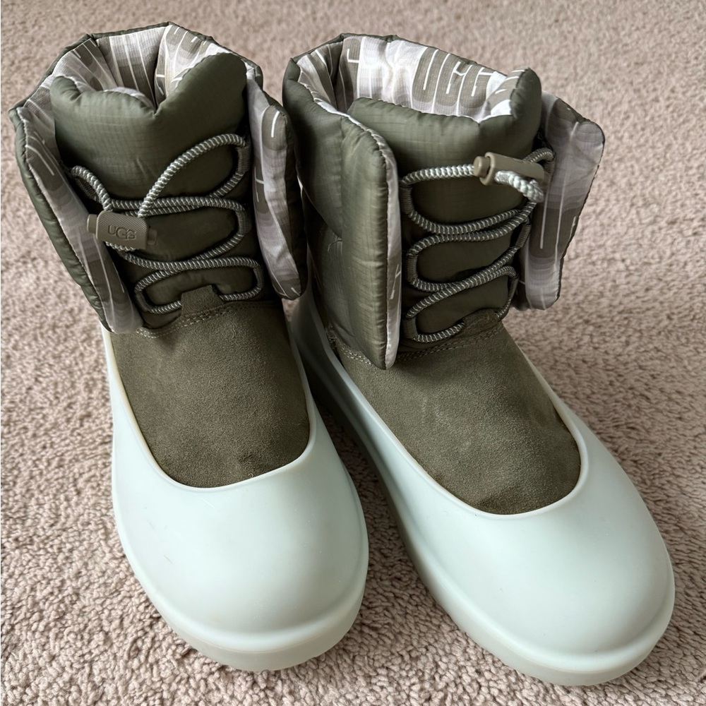 UGG low with rubber cover